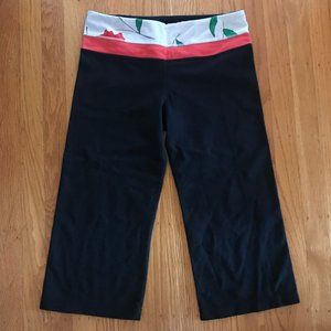 Lululemon Cropped Reversible Groove Pant